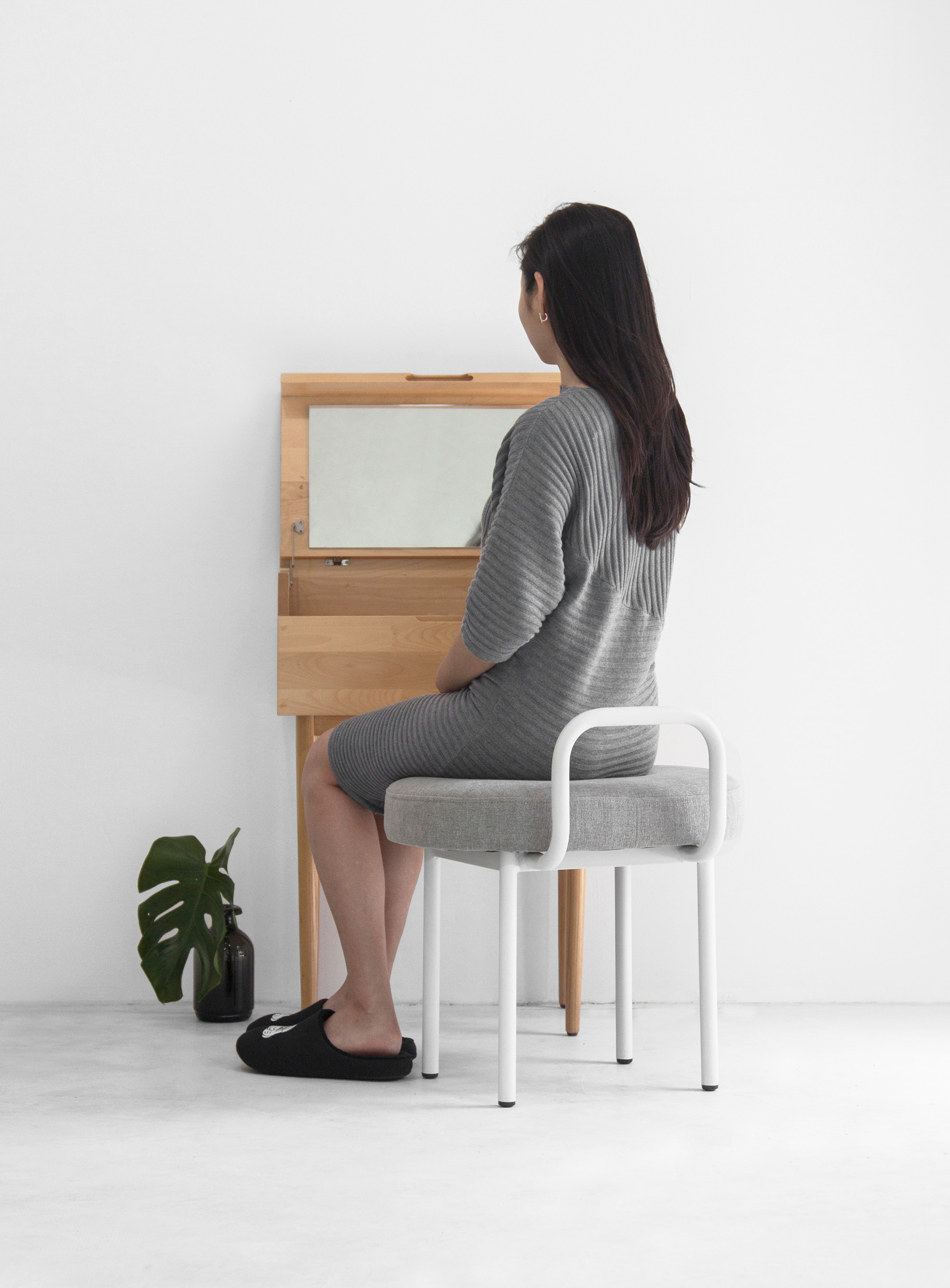 무니토 BOLD CHAIR