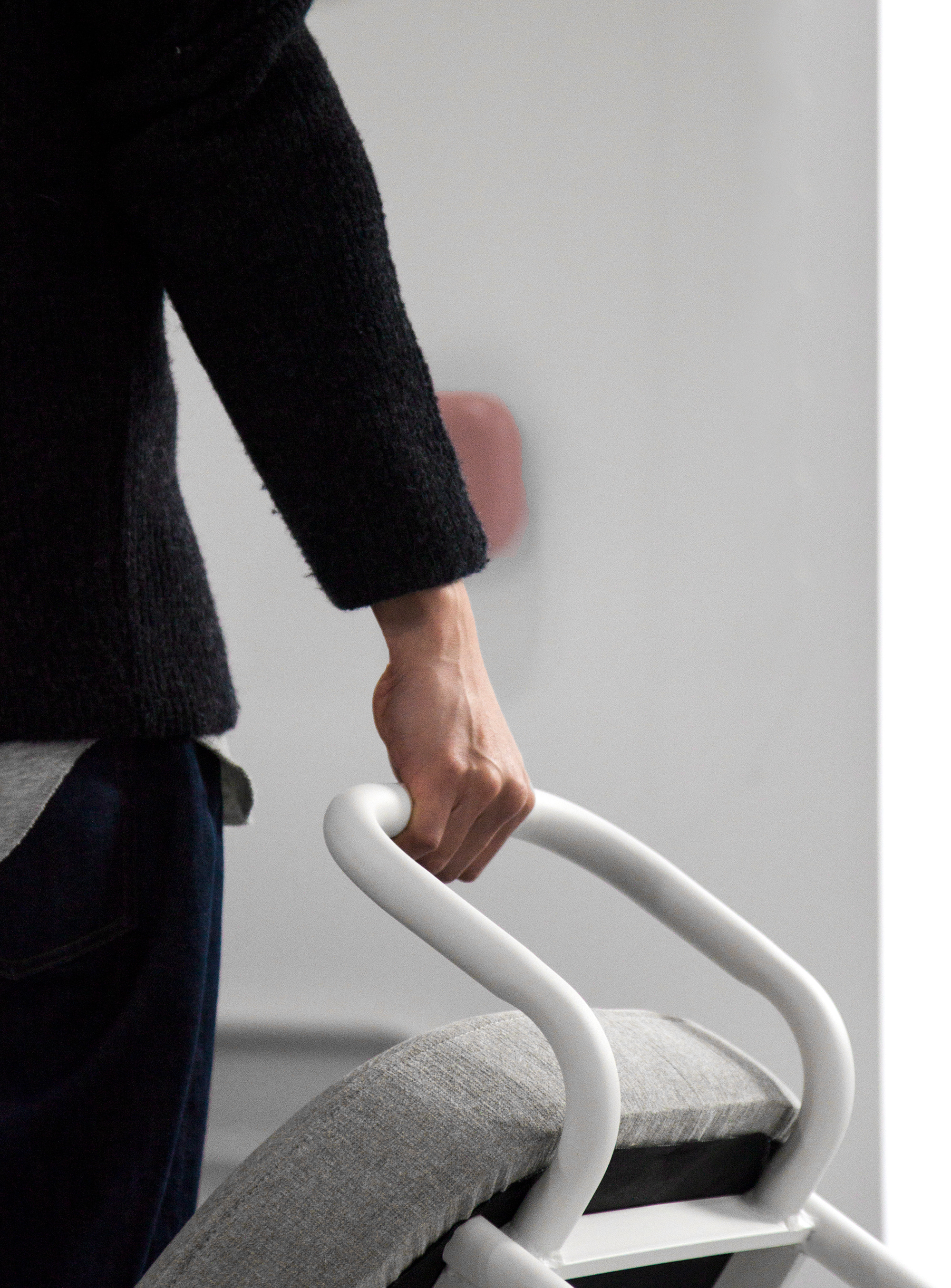 무니토 BOLD CHAIR