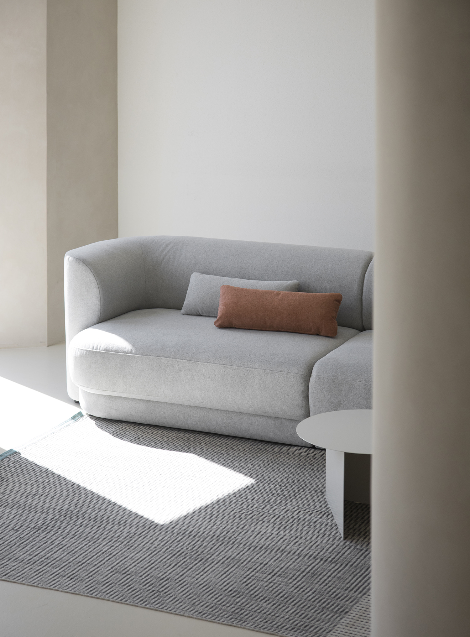 COMFY SOFA