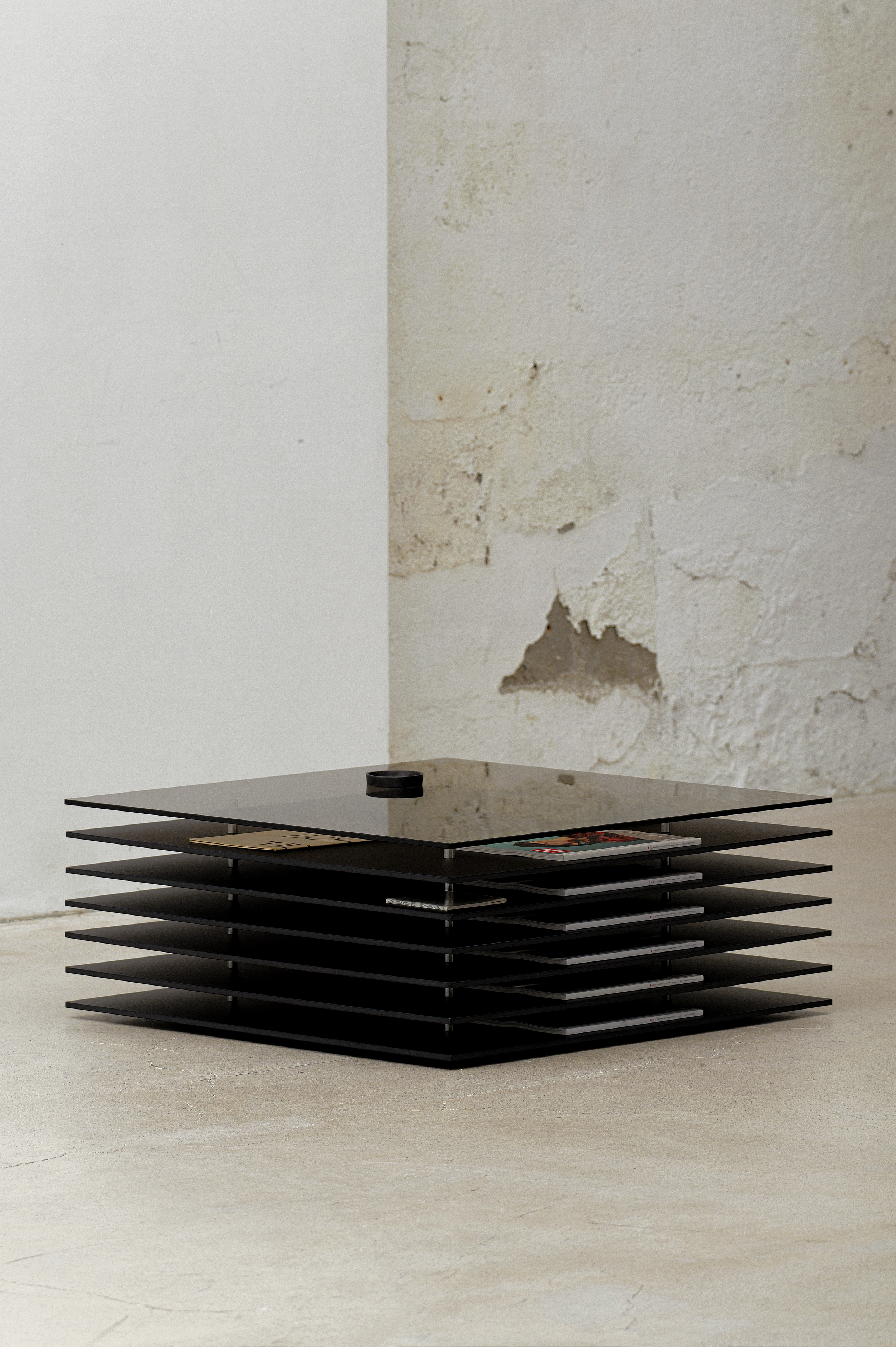 바이헤이데이 PILOTI SOFA TABLE