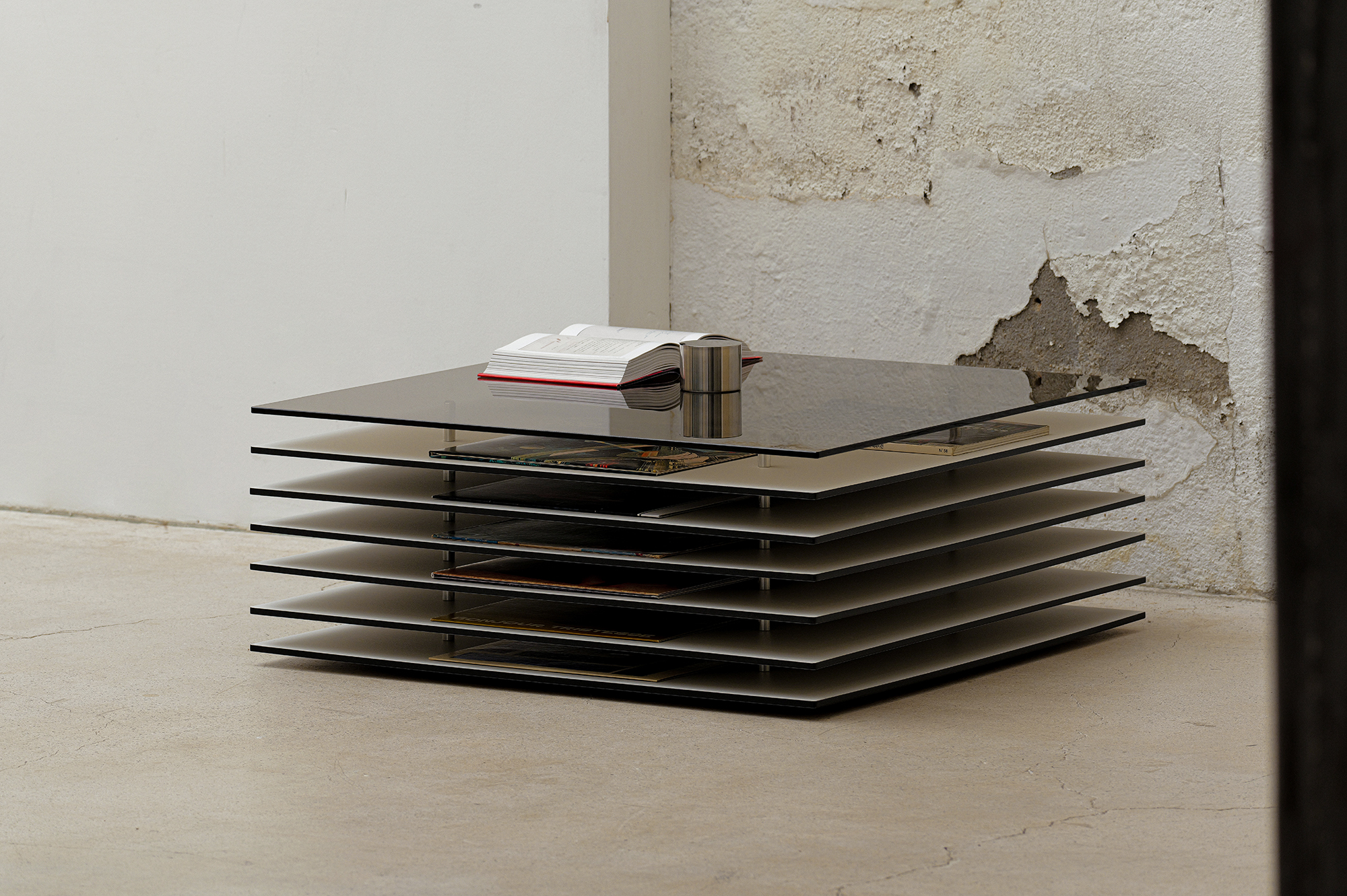 바이헤이데이 PILOTI SOFA TABLE