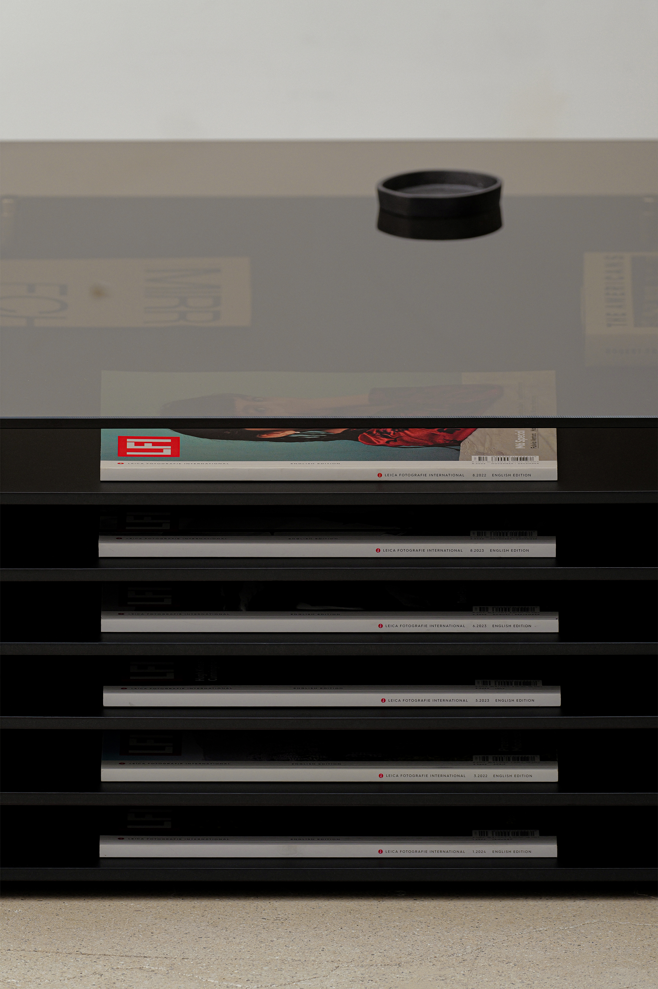 바이헤이데이 PILOTI SOFA TABLE