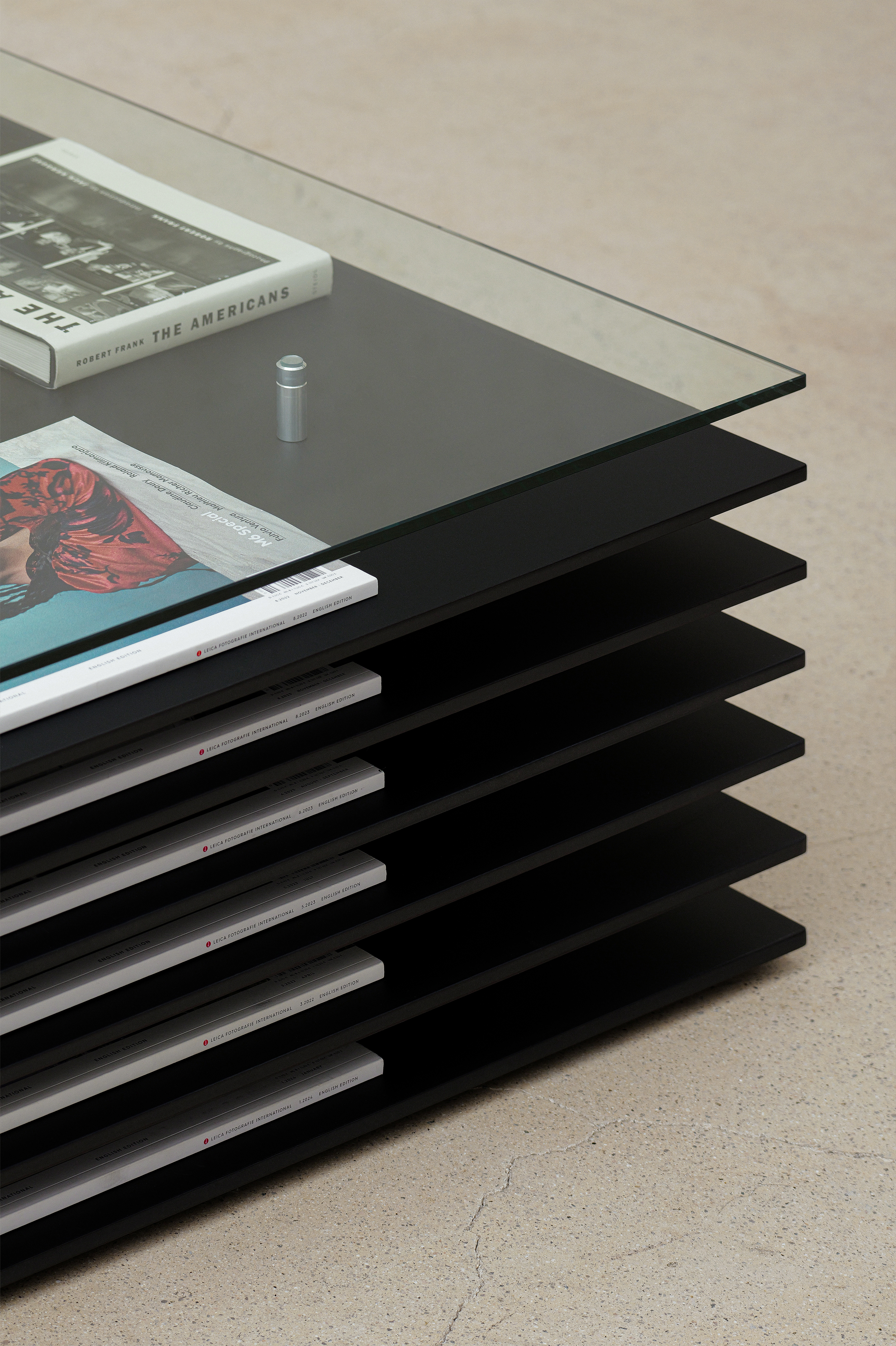 바이헤이데이 PILOTI SOFA TABLE