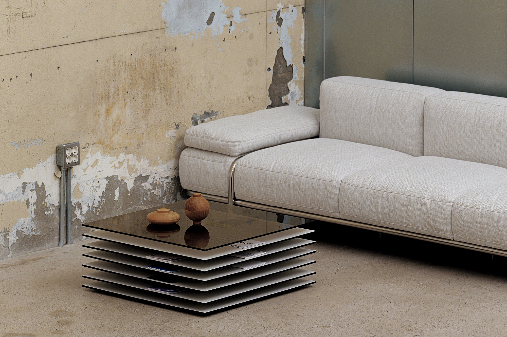 바이헤이데이 PILOTI SOFA TABLE