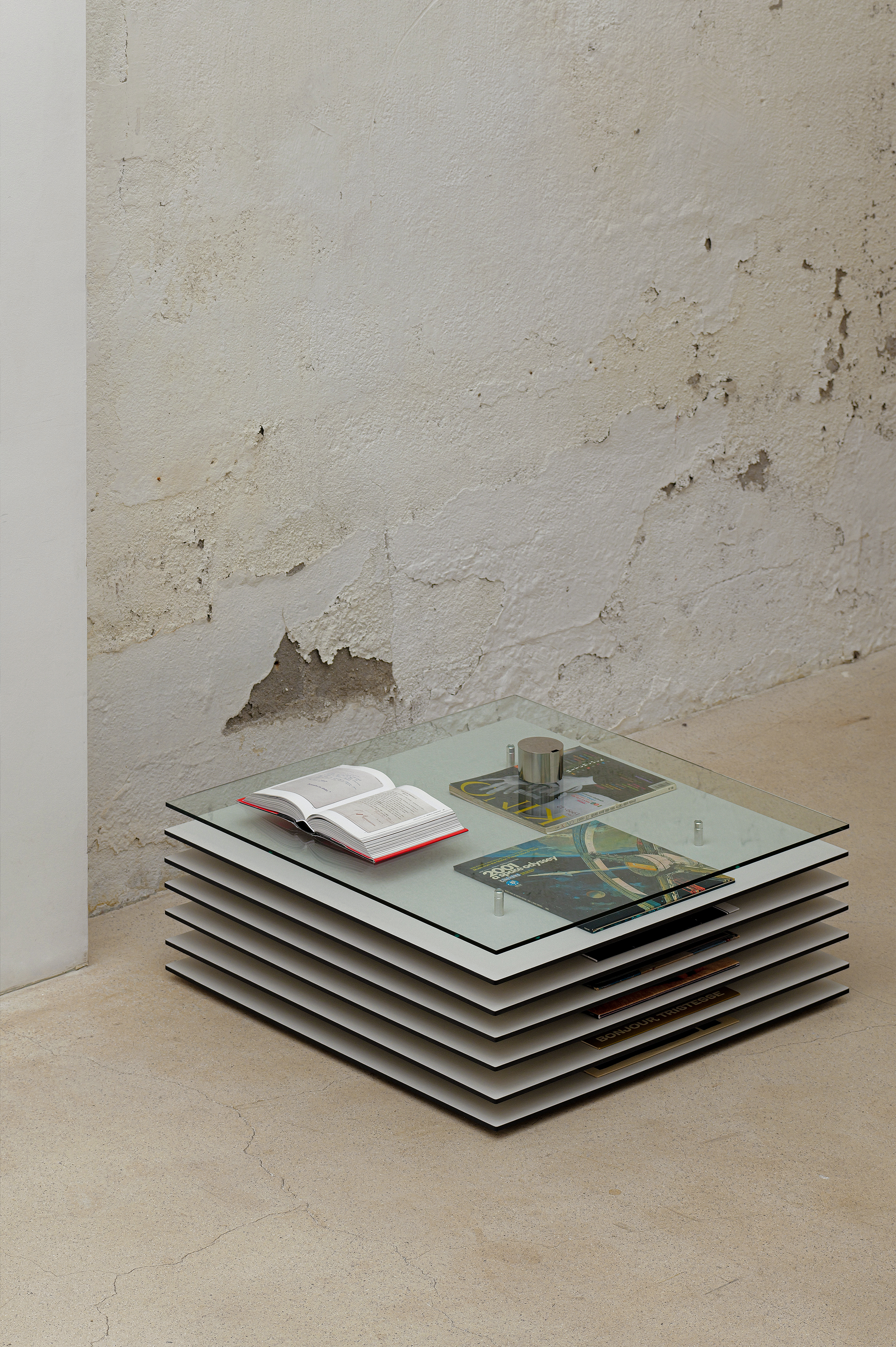 바이헤이데이 PILOTI SOFA TABLE