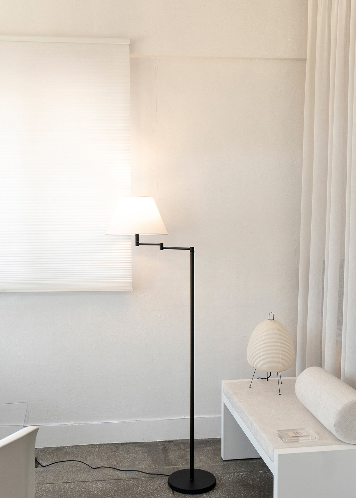 Line Floor Lamp Chrome