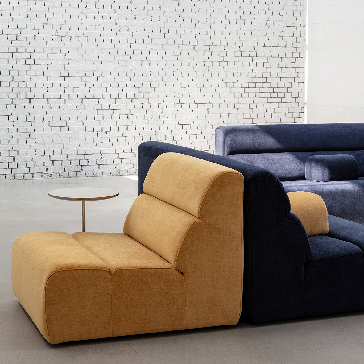 잭슨 mould Sofa - Fabric