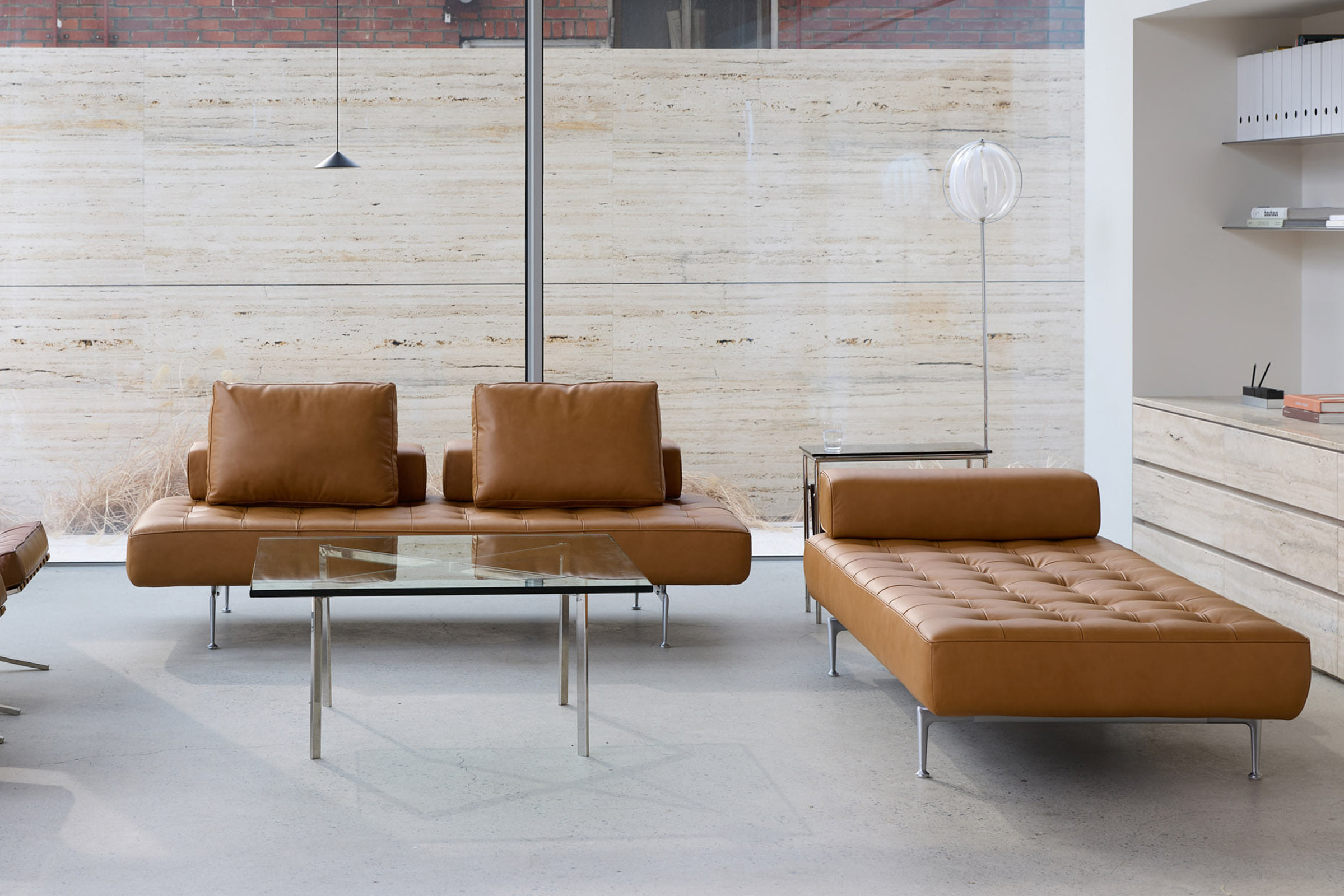 잭슨 Otium Daybed Sofa - Leather