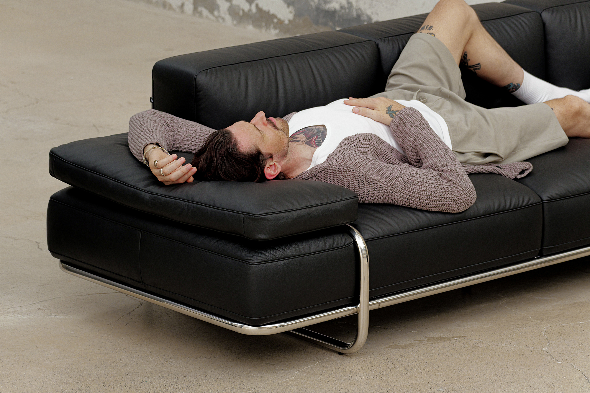 무니토 NOIR SOFA | Leather
