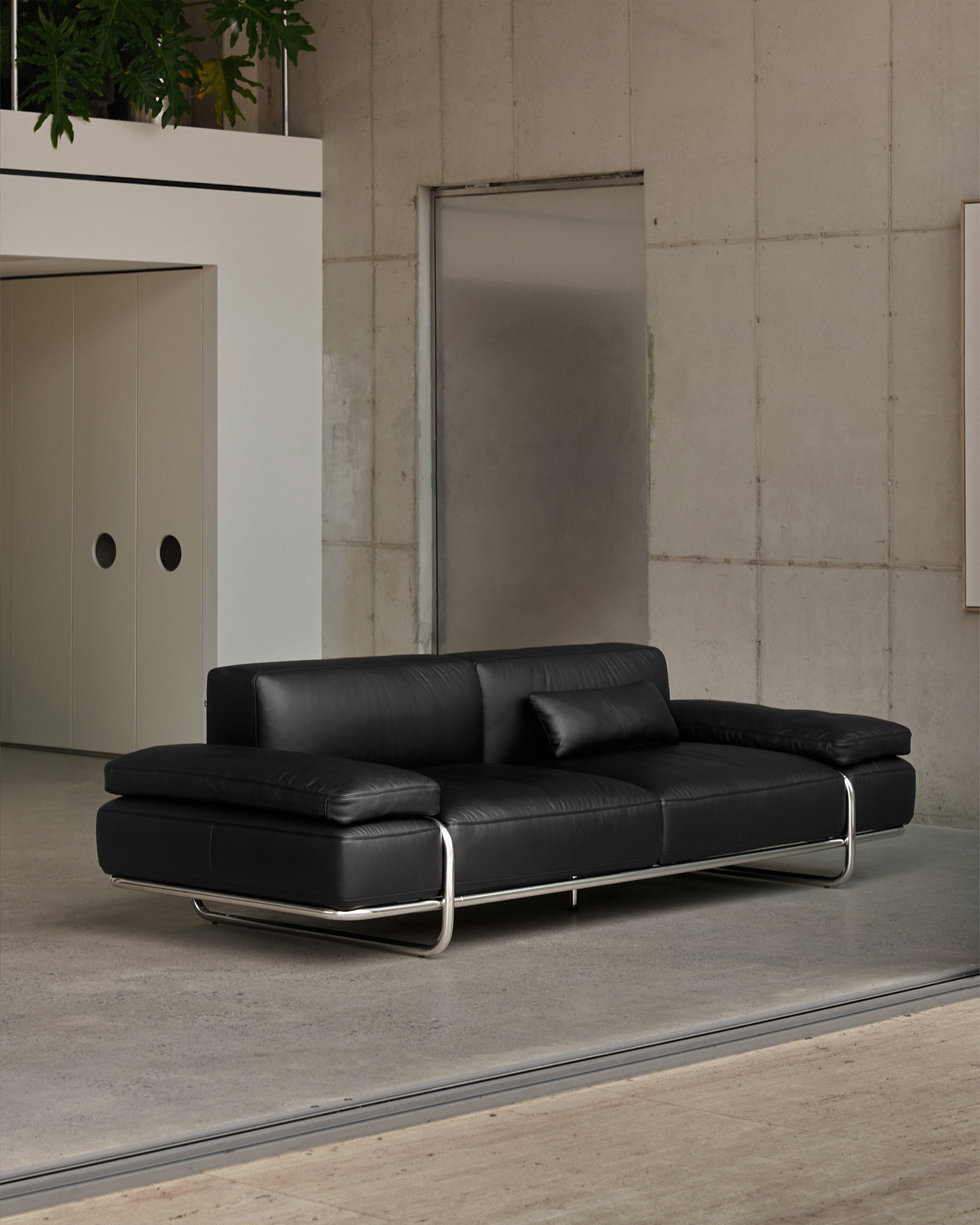무니토 NOIR SOFA | Leather