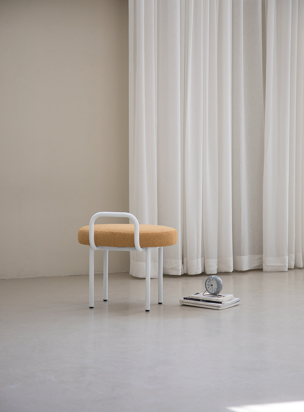 무니토 BOLD CHAIR