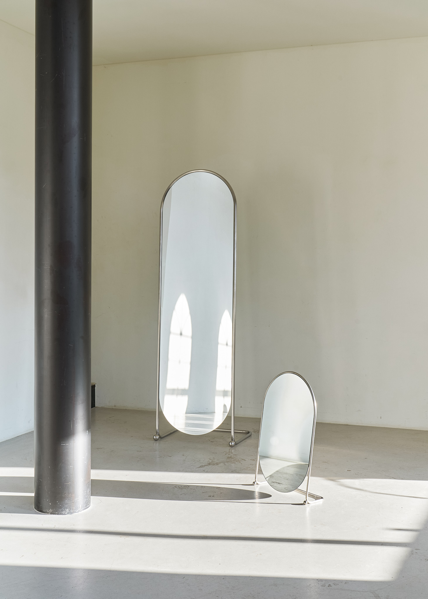 오블리크테이블 My Kinda Mirror - Small